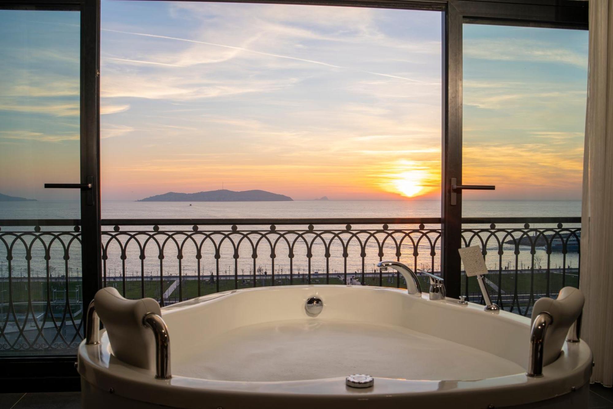 La Cielo Hotel Bostanci Istanbul Exterior photo